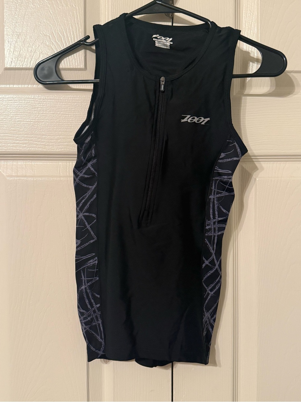 Zoot Black Front-Zip Women's top with Gray Side Pattern and built in sports bra